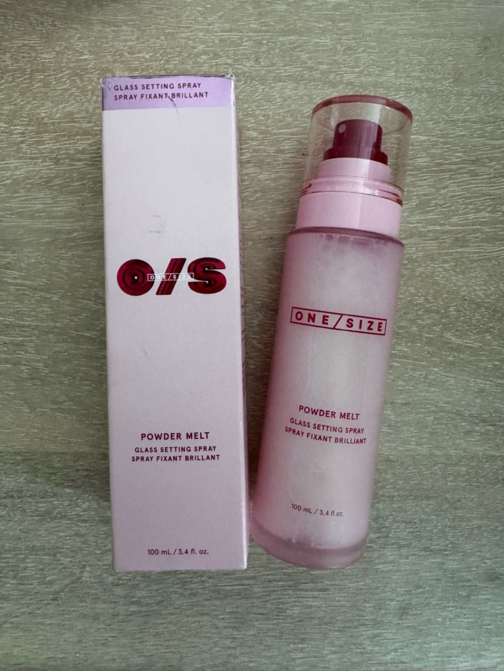 New! One/Size Powder Melt Glass Setting Spray - SOLD OUT EVERYWHERE!